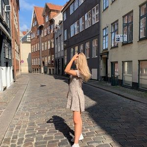 Meet your Posher, Emma